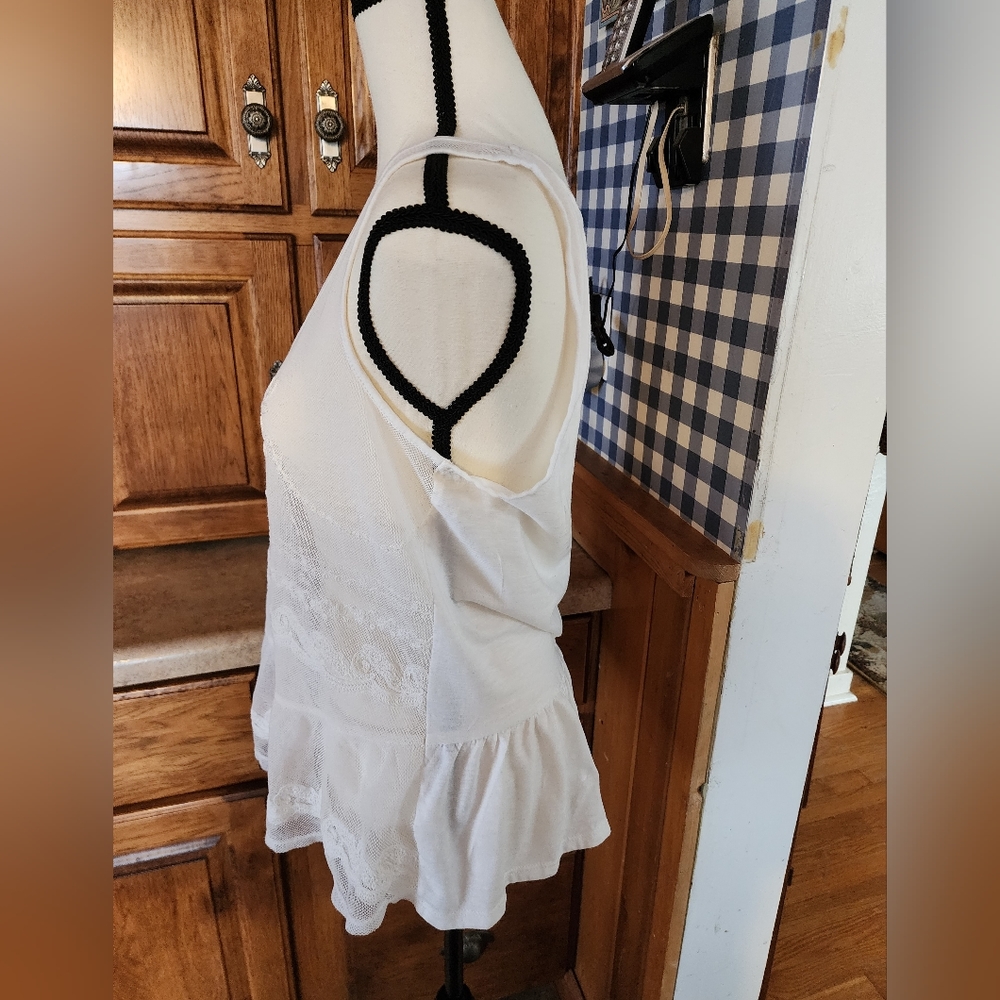 American Eagle Outfitters Cream Embroidered Overlay Tank Size M - Picture 6 of 9